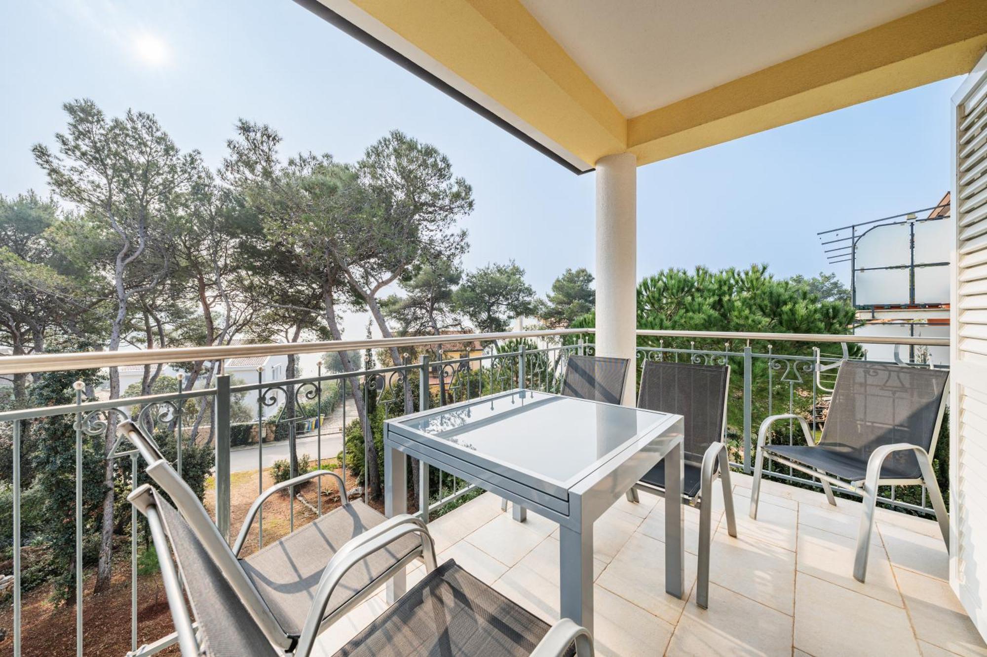 Villa K&K โรวีน ภายนอก รูปภาพ